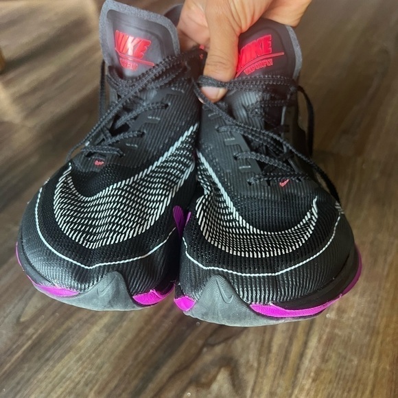 Nike ZoomX Vaporfly Next% 2 Raptors Mens Size 13 Black Flash Crimson CU4111 002 main image 6